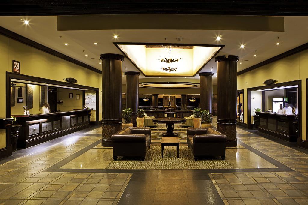เดอะ คิงด้อม แอท วิคตอเรีย ฟอลล์ Hotel วิกตอเรียฟอลส์ ภายนอก รูปภาพ