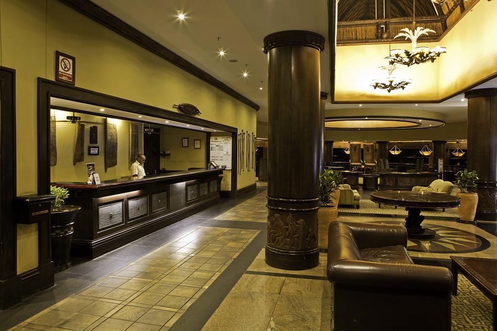 เดอะ คิงด้อม แอท วิคตอเรีย ฟอลล์ Hotel วิกตอเรียฟอลส์ ภายนอก รูปภาพ
