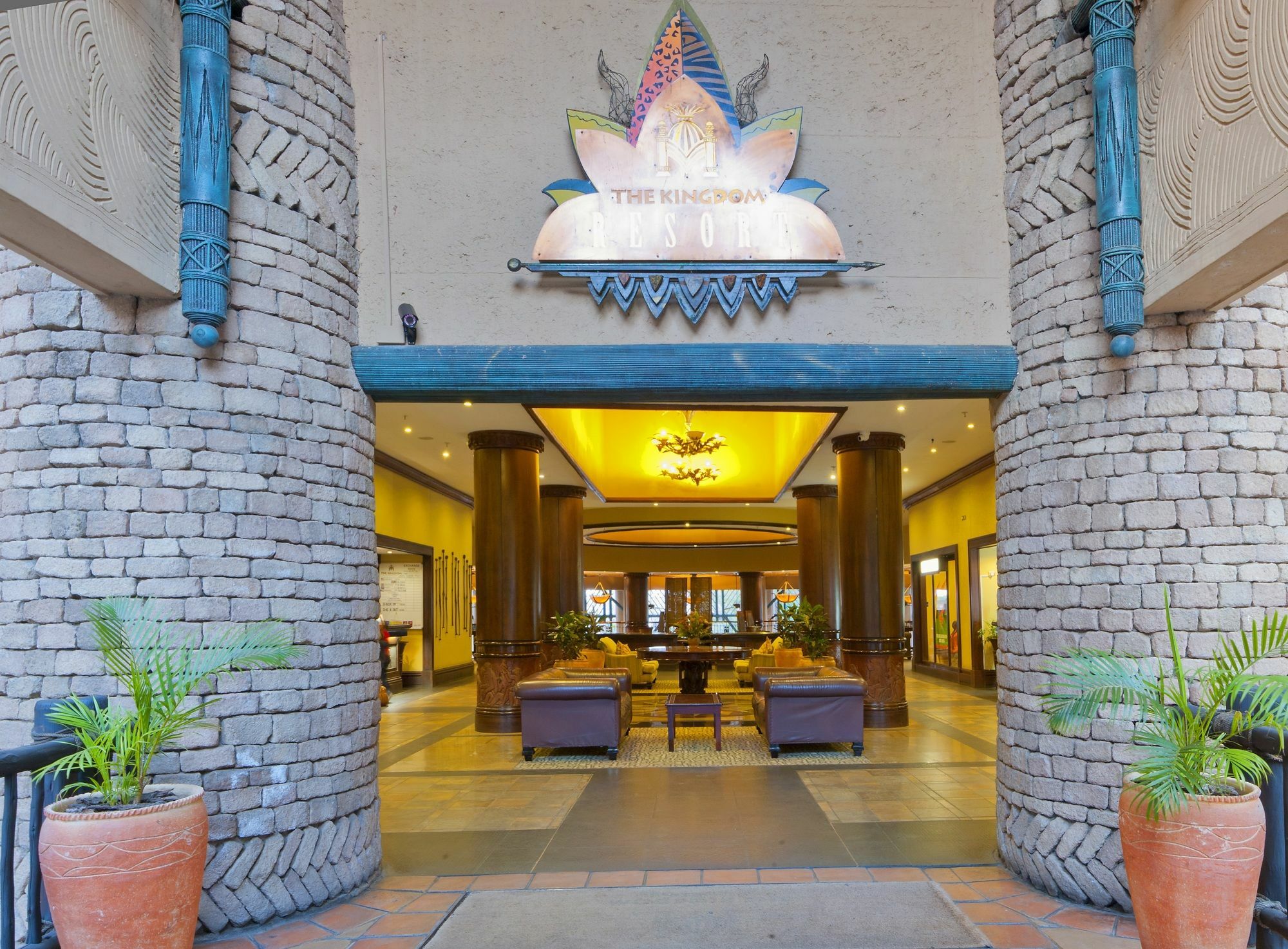 เดอะ คิงด้อม แอท วิคตอเรีย ฟอลล์ Hotel วิกตอเรียฟอลส์ ภายนอก รูปภาพ
