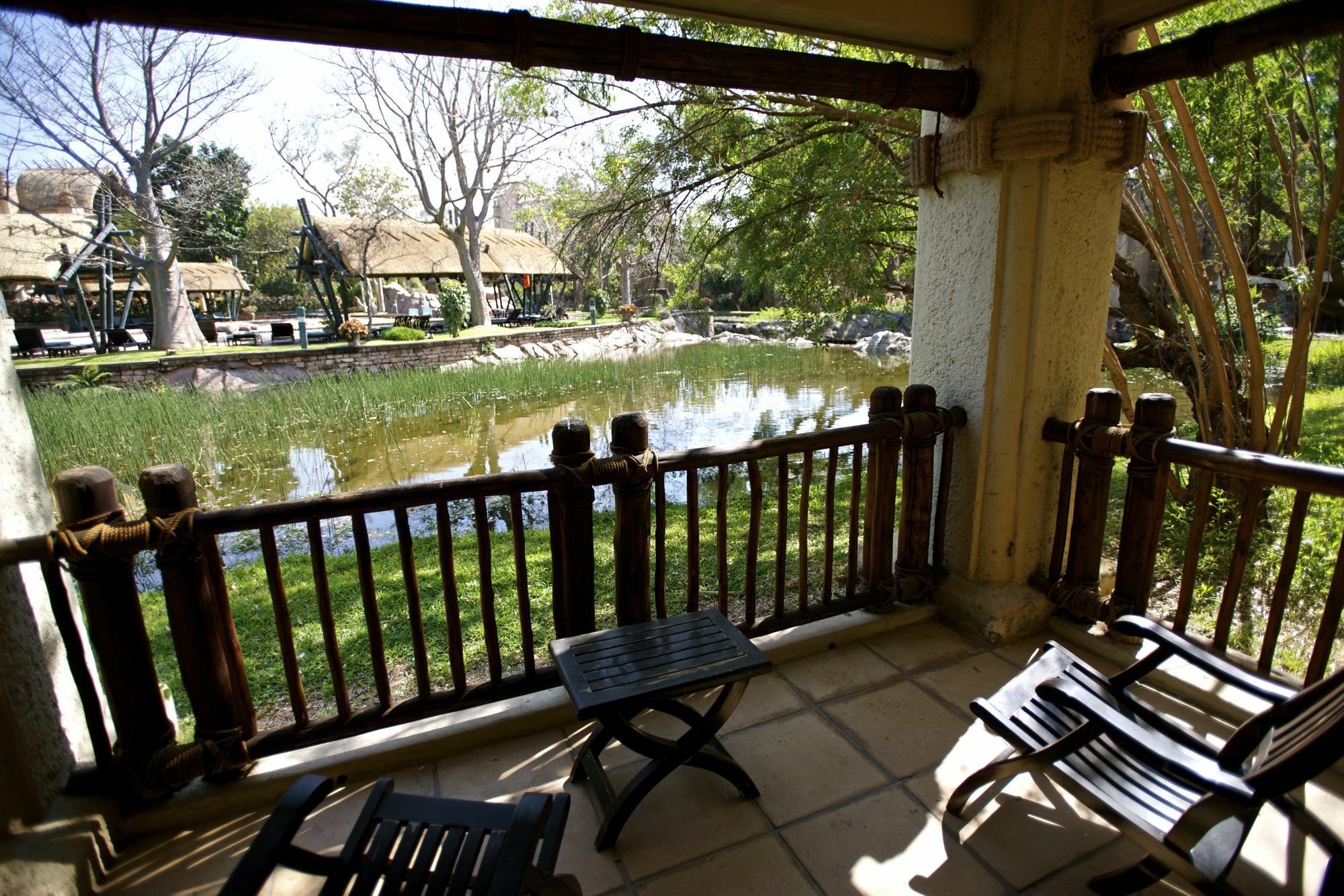 เดอะ คิงด้อม แอท วิคตอเรีย ฟอลล์ Hotel วิกตอเรียฟอลส์ ภายนอก รูปภาพ